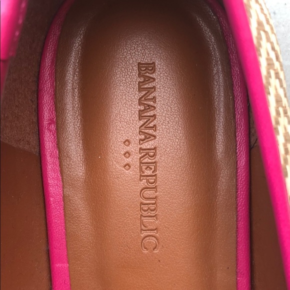 ‼️SOLD‼️ Banana Republic Pink and Straw Flats - Picture 2 of 4